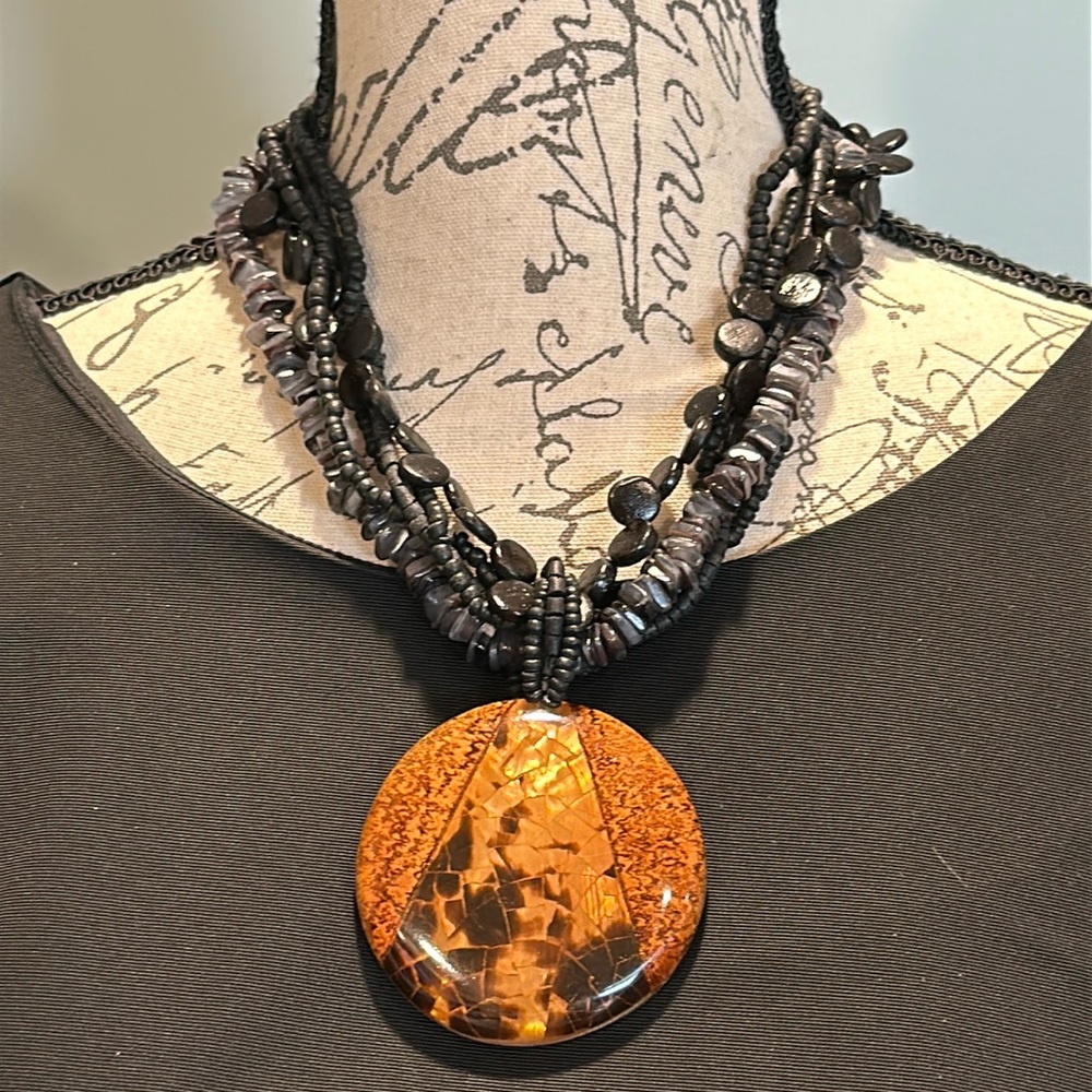 Agate and Disc Pendant Statement Necklace